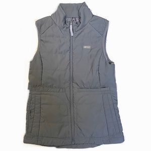 FIGS Microfill Scrubs Utility Puffer Full Zip Lightweight Light Gray Womens Vest